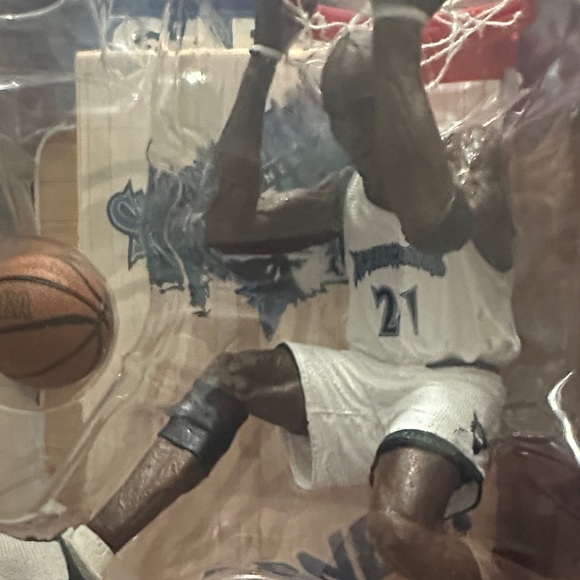 Kevin Garnett Action Figure - White and Blue - Picture 5 of 8